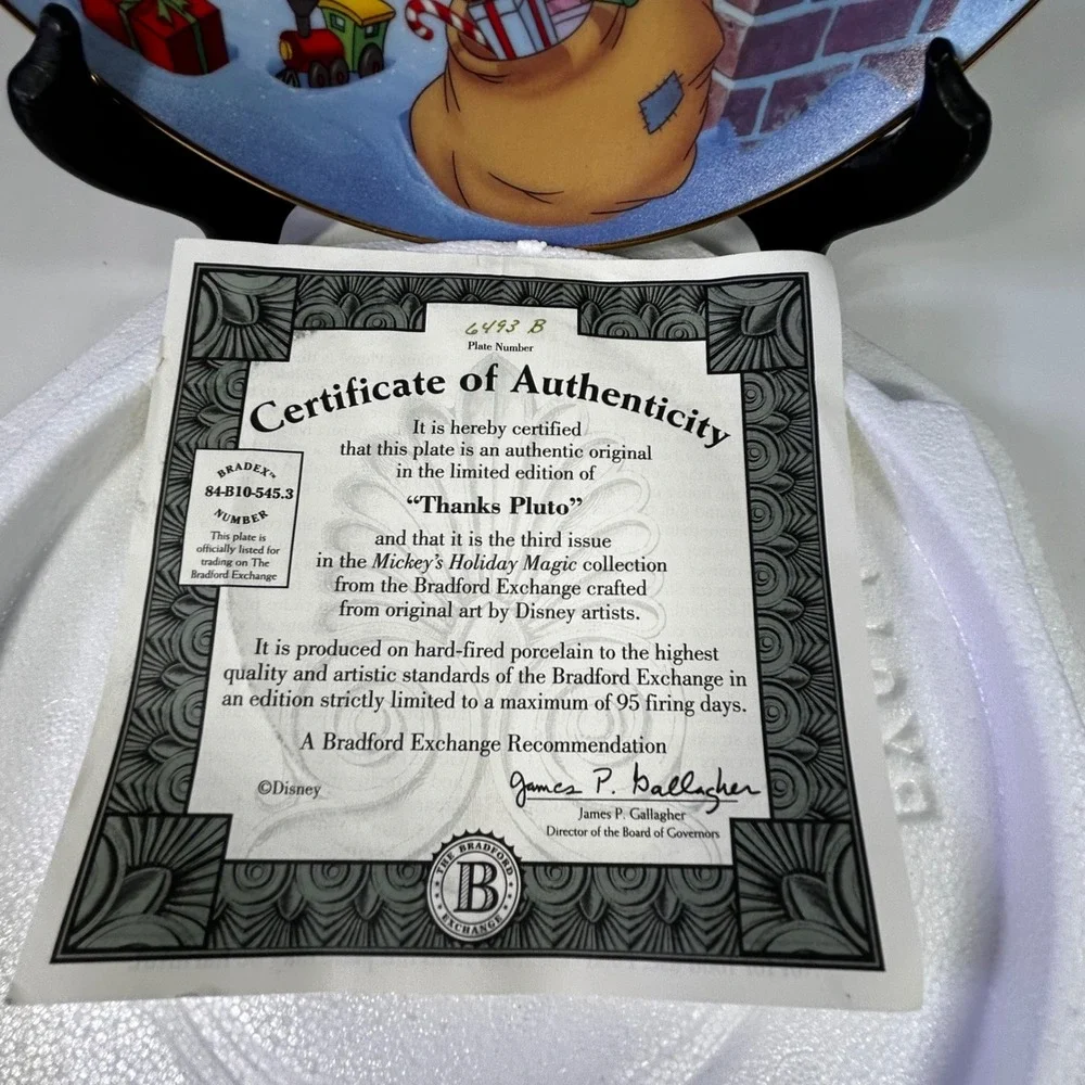 Bradford Exchange Disney Thanks Pluto Mickey Holiday Magic Collector Plate 8